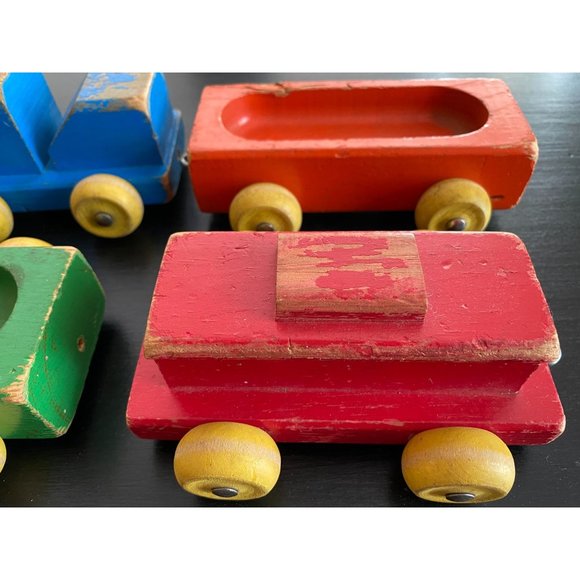 PLAYSKOOL WOODEN TRAIN - 1960s - 4 Pieces - Locomotive, 2 Cars, Caboose - Picture 3 of 6